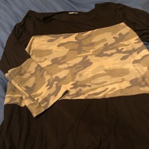 Black camo long sleeve top